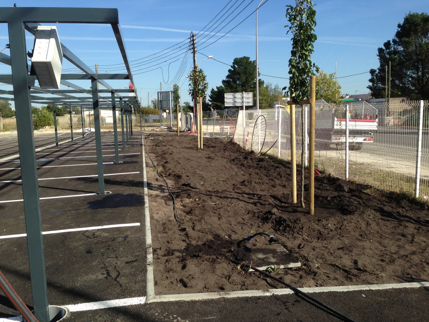 Amnagement paysager des espaces extrieurs de la SCI TRINITE - Mrignac (33700)