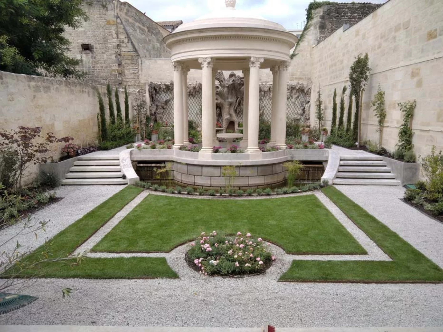 Aménagement d’un jardin classé au sein d’un monument historique (Bordeaux)